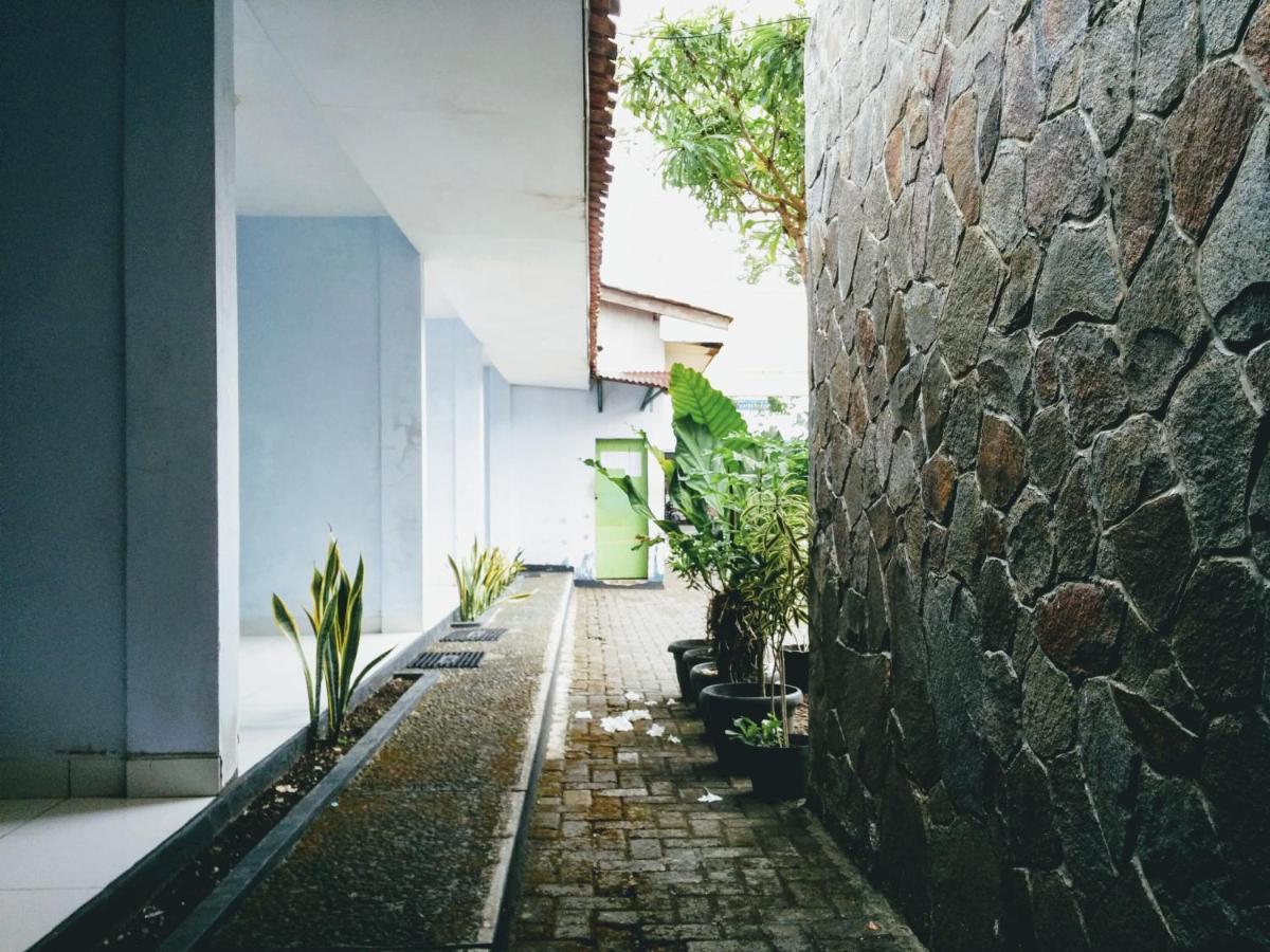 Hotel Gunung Slamet Пурвокерто Экстерьер фото