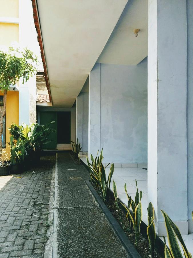 Hotel Gunung Slamet Пурвокерто Экстерьер фото