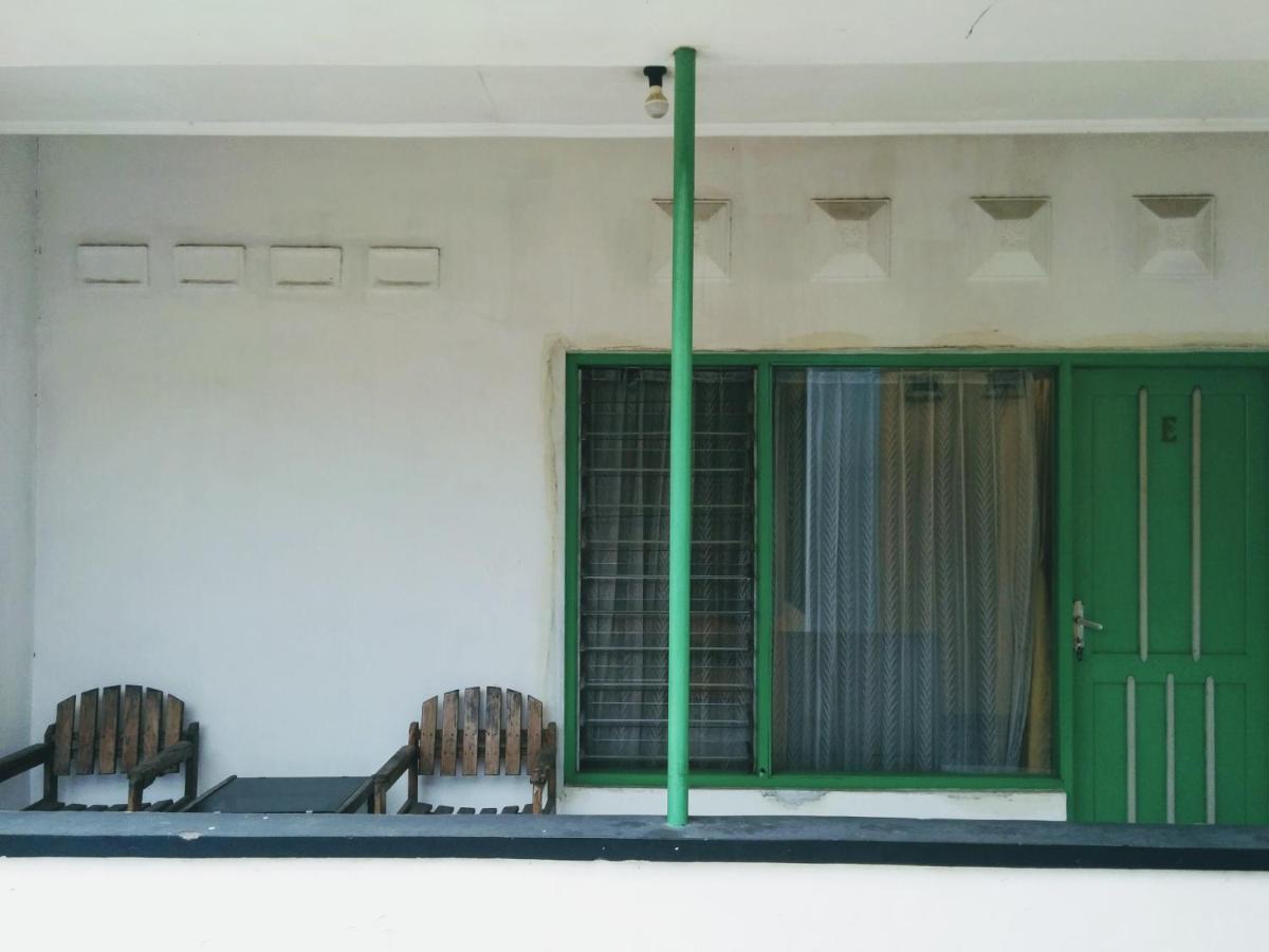 Hotel Gunung Slamet Пурвокерто Экстерьер фото