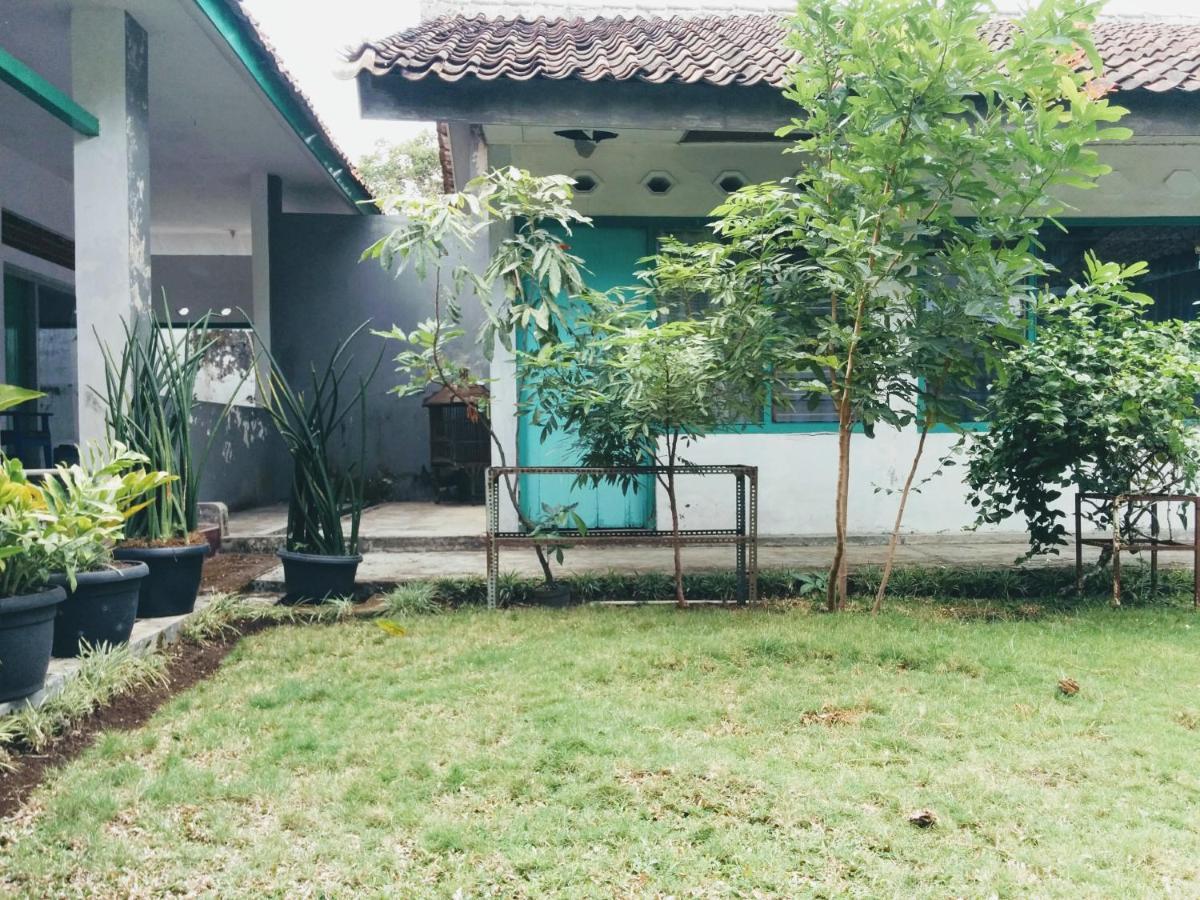Hotel Gunung Slamet Пурвокерто Экстерьер фото